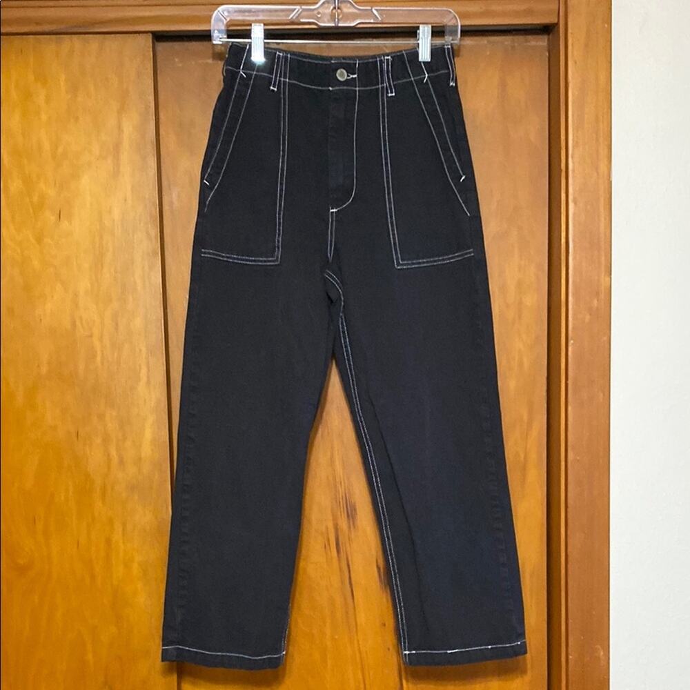 Brandy Melville J. Galt Shanghai Black Cropped Cargo Pants White Stitching